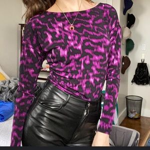 NWT Vince Camuto purple/pink/black long sleeve ruched top. Size XS.